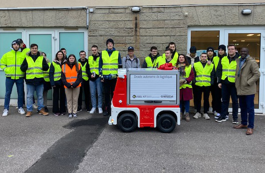 photo groupe inaguration drone 